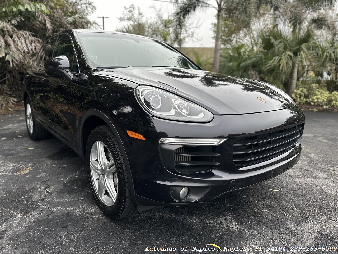 2015 Porsche Cayenne S   - Photo 1 - Naples, FL 34104