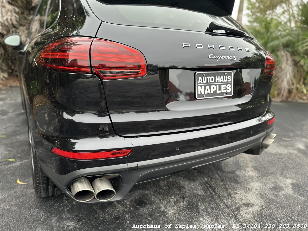 2015 Porsche Cayenne S   - Photo 13 - Naples, FL 34104