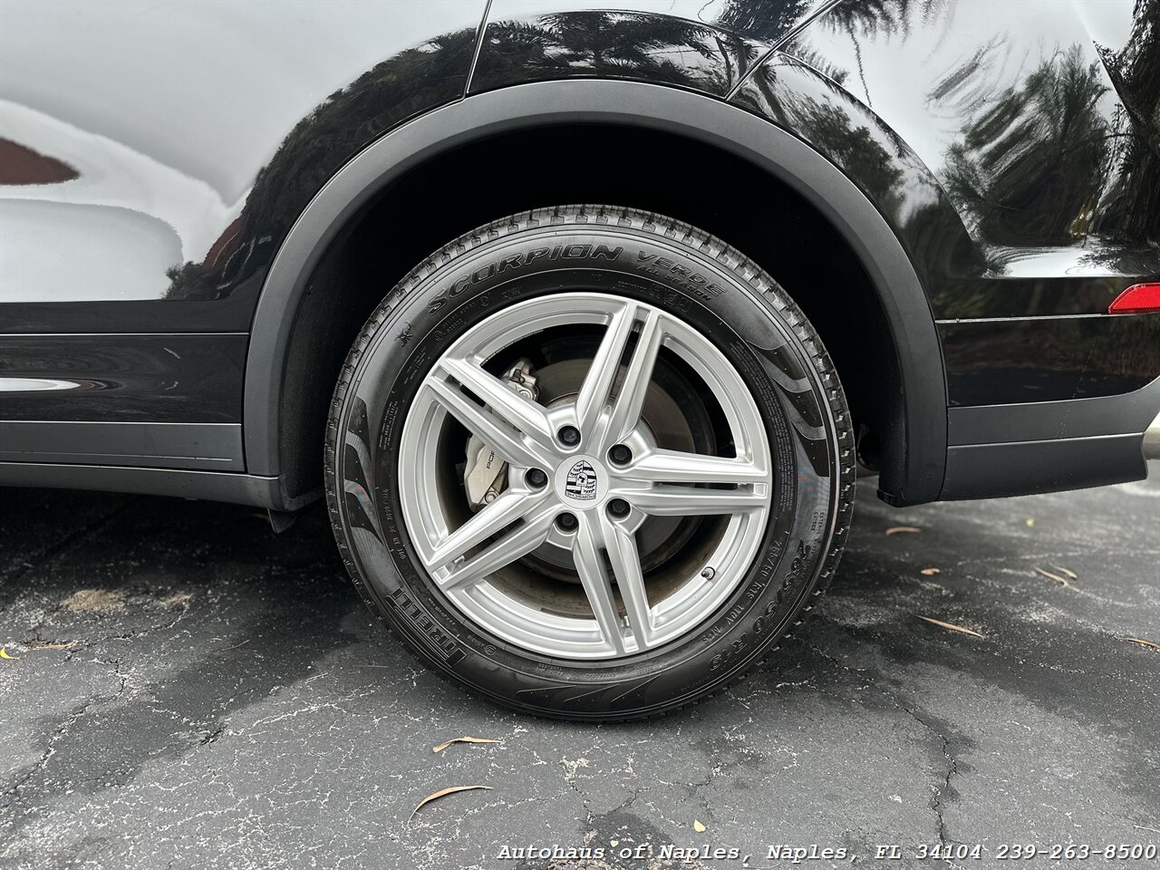 2015 Porsche Cayenne S   - Photo 10 - Naples, FL 34104