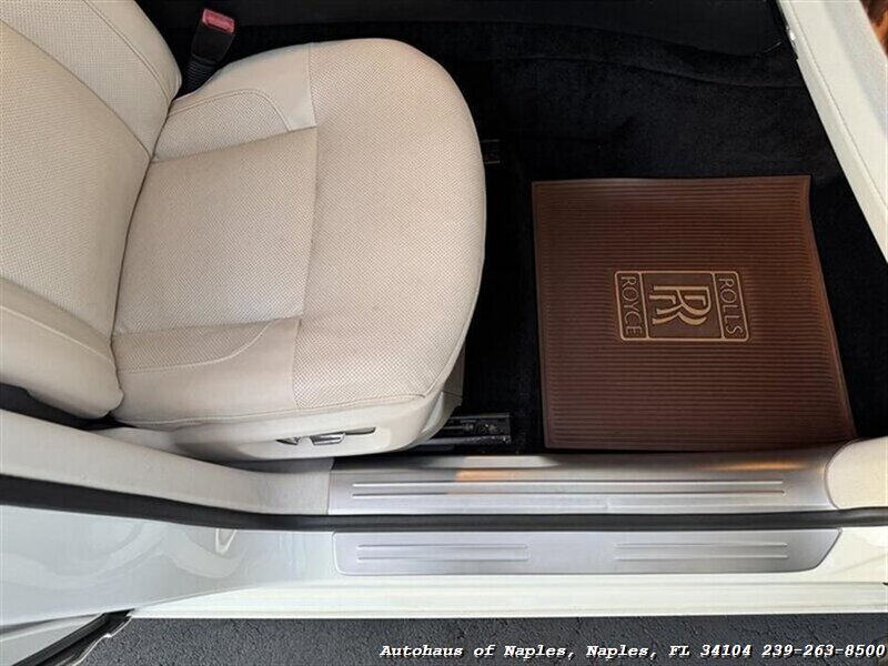 2010 Rolls-Royce Ghost   - Photo 42 - Naples, FL 34104