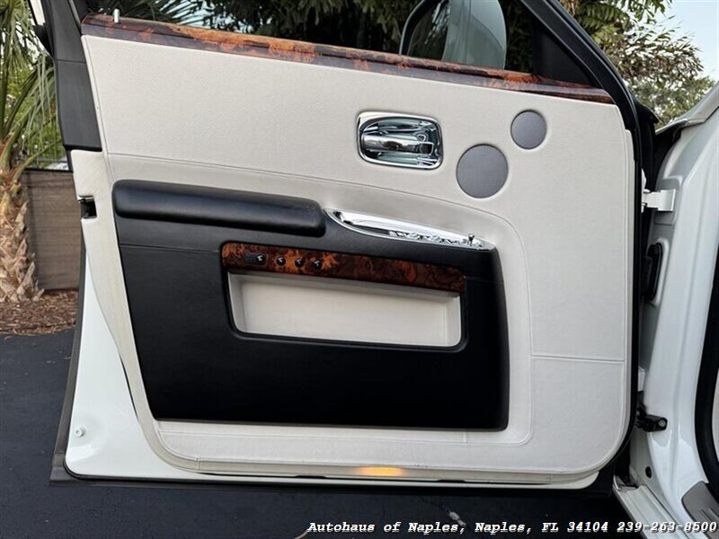 2010 Rolls-Royce Ghost   - Photo 24 - Naples, FL 34104