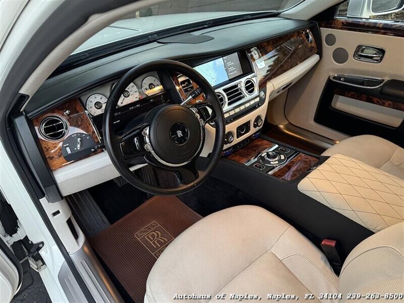 2010 Rolls-Royce Ghost   - Photo 28 - Naples, FL 34104