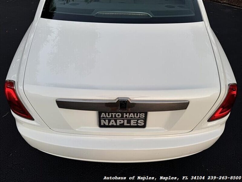 2010 Rolls-Royce Ghost   - Photo 21 - Naples, FL 34104