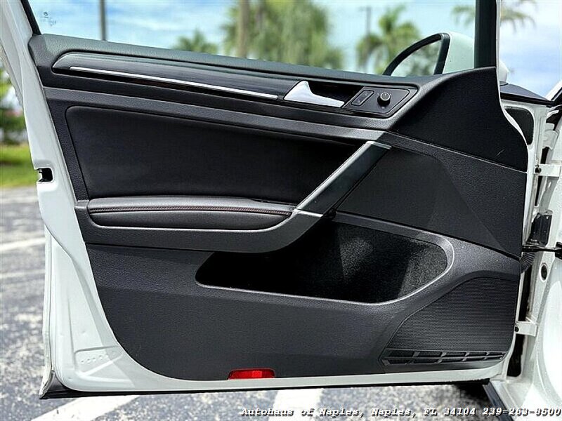 2016 Volkswagen Golf GTI SE   - Photo 13 - Naples, FL 34104
