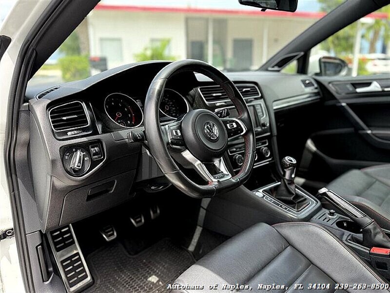 2016 Volkswagen Golf GTI SE   - Photo 11 - Naples, FL 34104