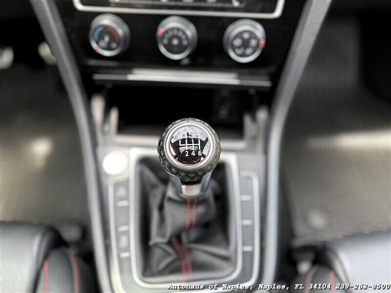 2016 Volkswagen Golf GTI SE   - Photo 20 - Naples, FL 34104