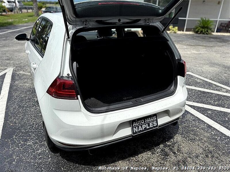 2016 Volkswagen Golf GTI SE   - Photo 10 - Naples, FL 34104