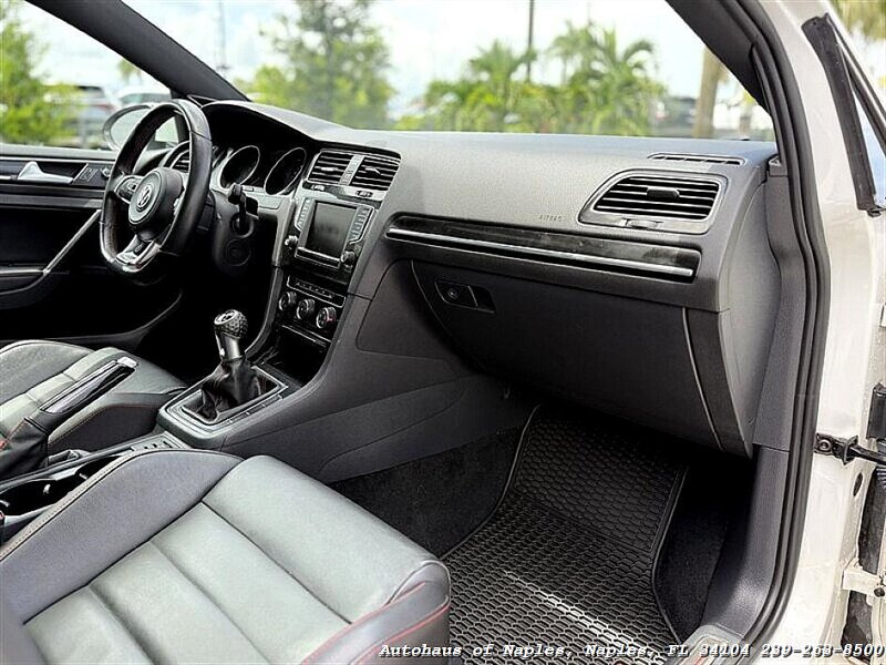 2016 Volkswagen Golf GTI SE   - Photo 16 - Naples, FL 34104