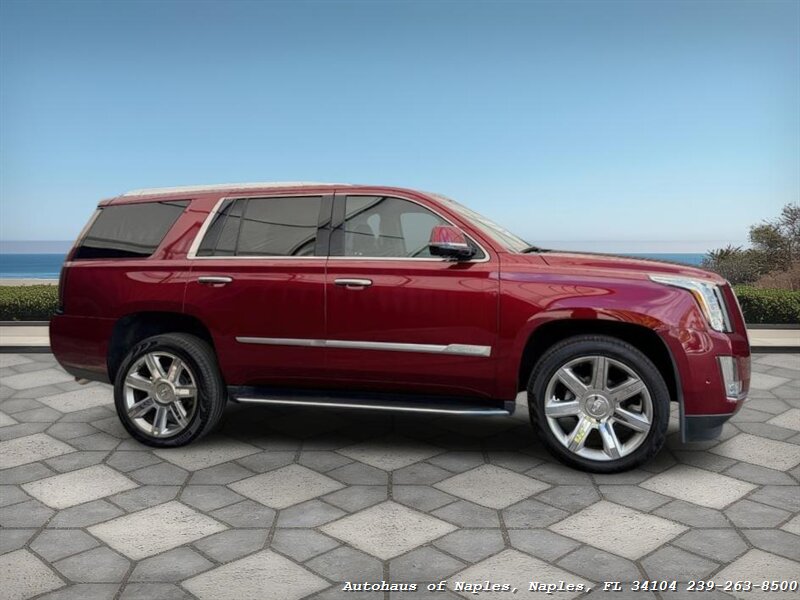 2019 Cadillac Escalade Luxury   - Photo 2 - Naples, FL 34104