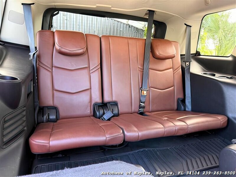 2019 Cadillac Escalade Luxury   - Photo 25 - Naples, FL 34104