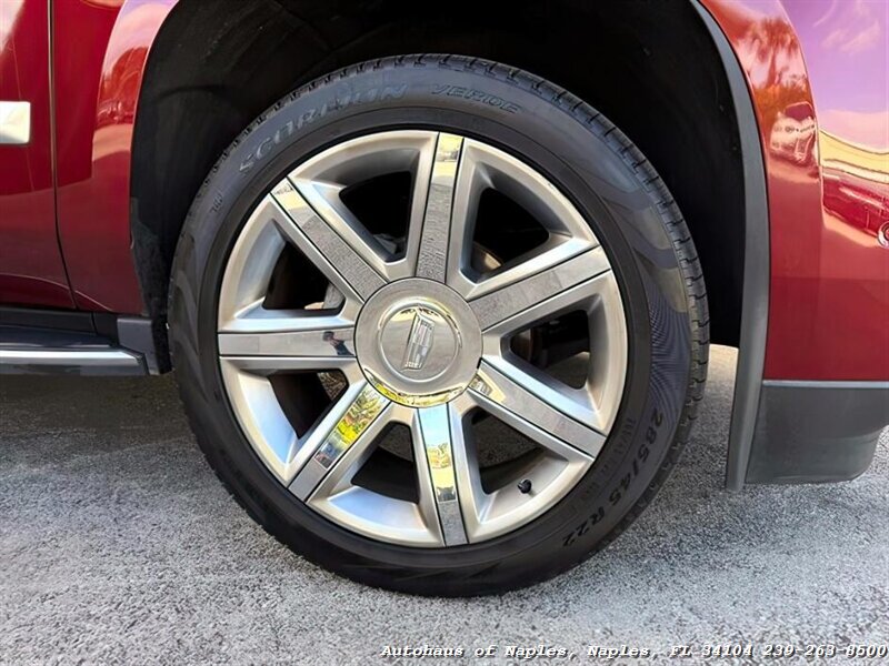 2019 Cadillac Escalade Luxury   - Photo 10 - Naples, FL 34104