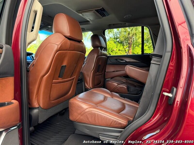 2019 Cadillac Escalade Luxury   - Photo 21 - Naples, FL 34104