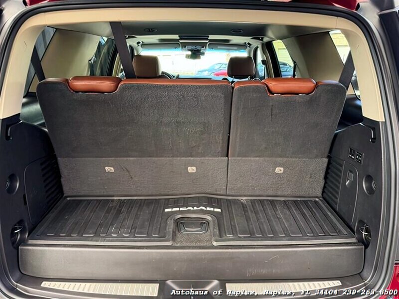 2019 Cadillac Escalade Luxury   - Photo 26 - Naples, FL 34104