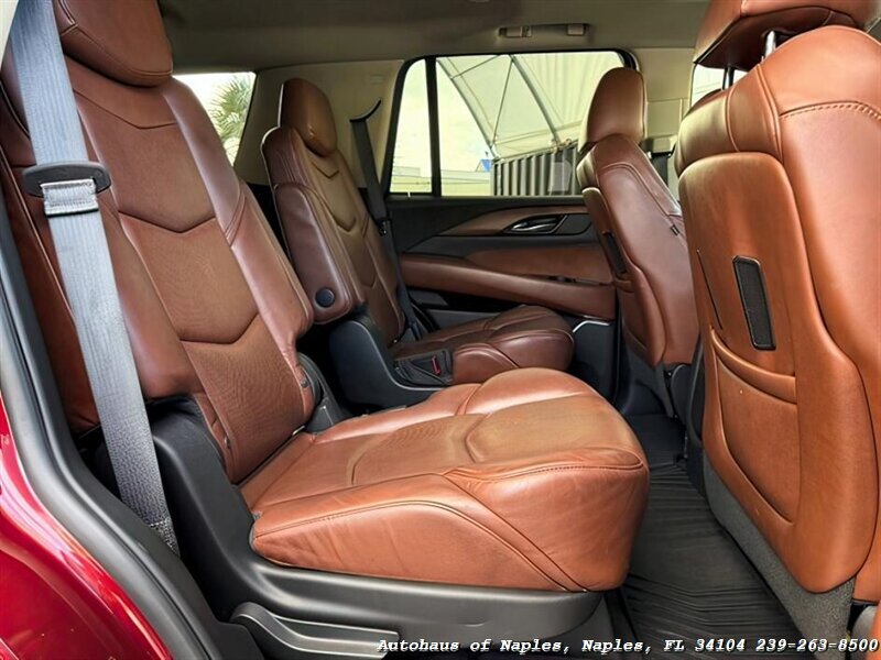 2019 Cadillac Escalade Luxury   - Photo 29 - Naples, FL 34104
