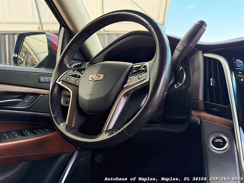 2019 Cadillac Escalade Luxury   - Photo 36 - Naples, FL 34104
