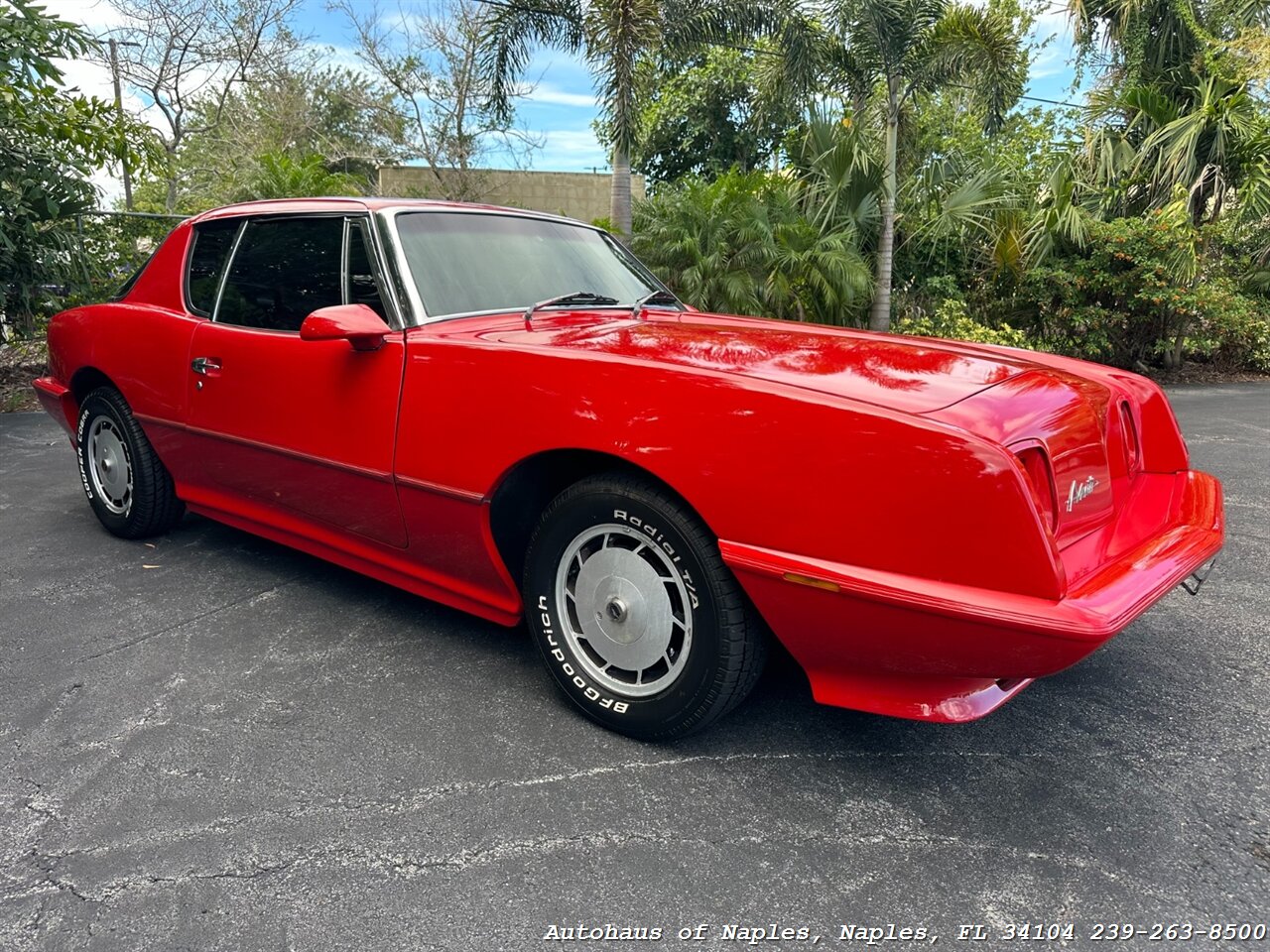 1989 Avanti Avanti II   - Photo 2 - Naples, FL 34104