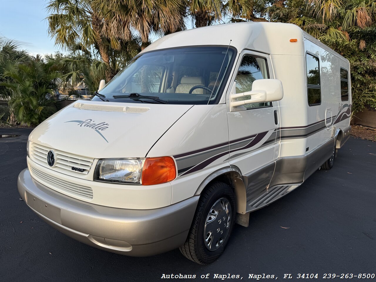 1999 Volkswagen EuroVan Winnebago Rialta - Photo 2 - Naples, FL 34104