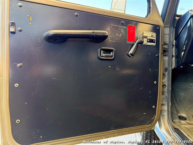 1994 Mercedes-Benz Puch 230 GE - Photo 17 - Naples, FL 34104