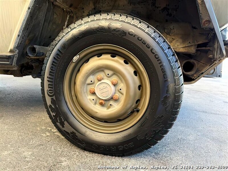 1994 Mercedes-Benz Puch 230 GE - Photo 10 - Naples, FL 34104