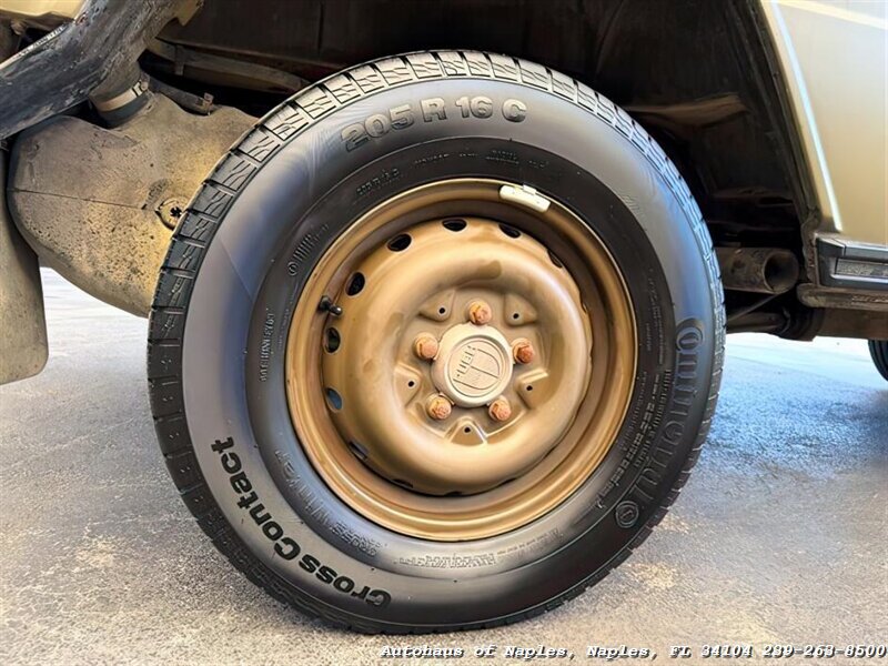 1994 Mercedes-Benz Puch 230 GE - Photo 11 - Naples, FL 34104