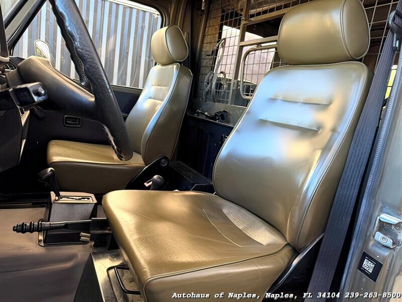 1994 Mercedes-Benz Puch 230 GE - Photo 16 - Naples, FL 34104