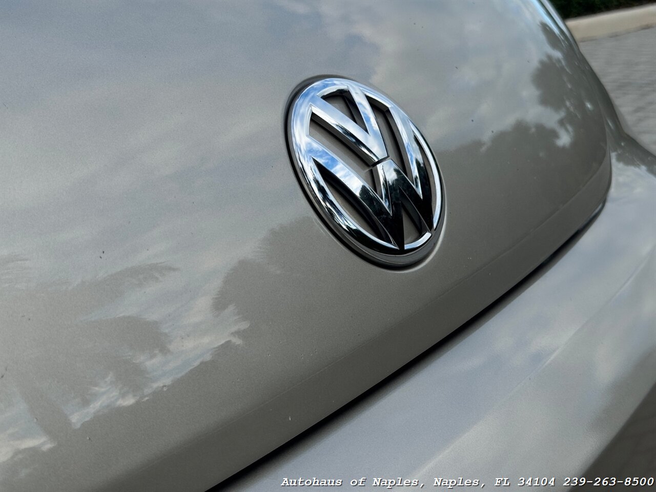 2013 Volkswagen Beetle Convertible 2.5L   - Photo 3 - Naples, FL 34104