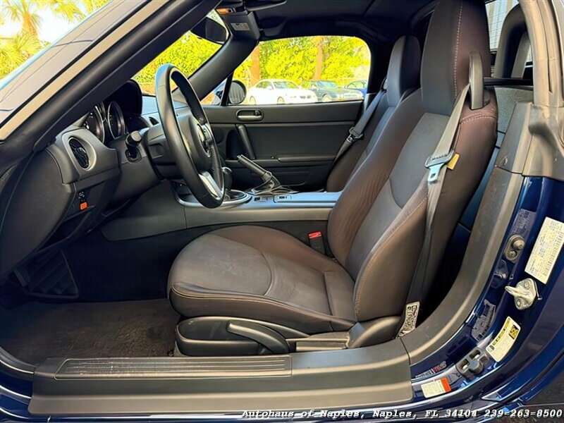 2009 Mazda MX-5 Miata Sport - Photo 26 - Naples, FL 34104