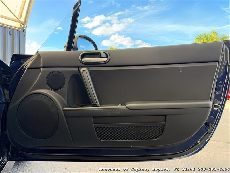 2009 Mazda MX-5 Miata Sport - Photo 32 - Naples, FL 34104