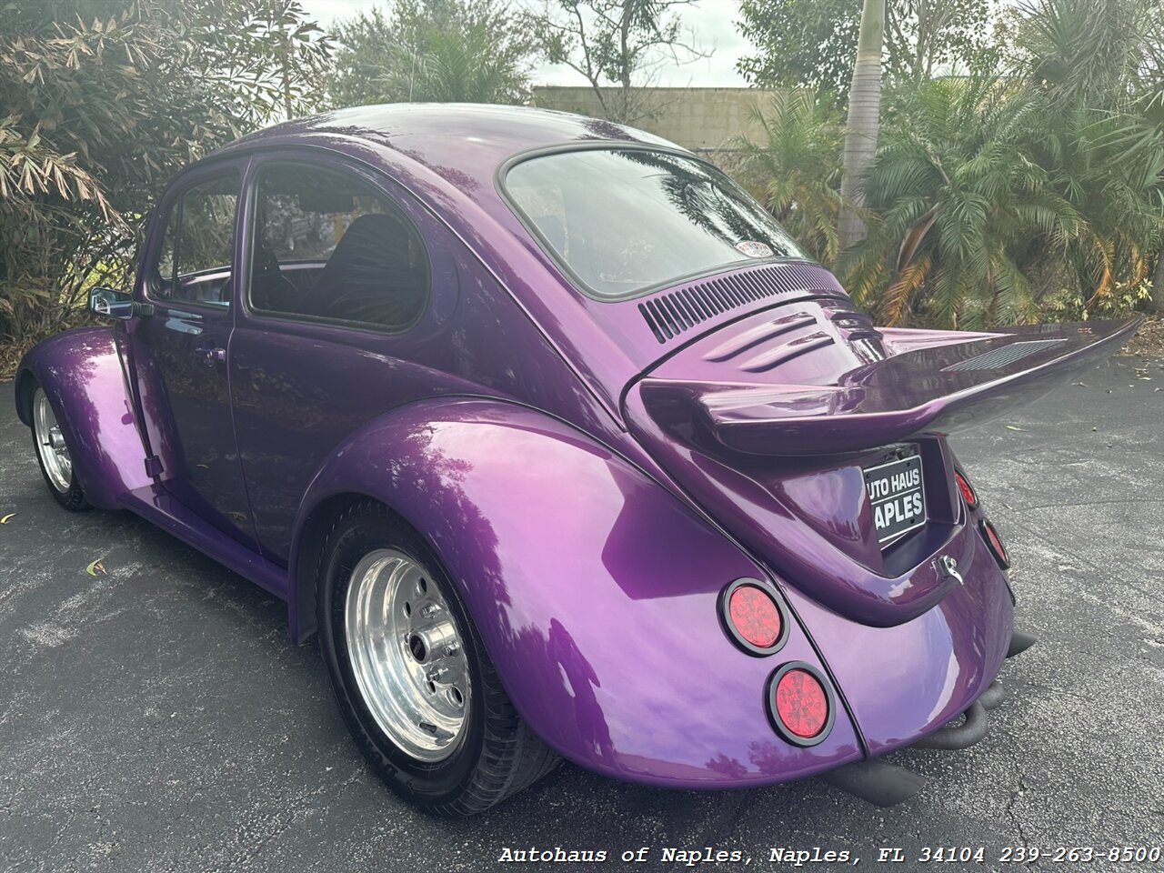 1973 Volkswagen Beetle   - Photo 19 - Naples, FL 34104