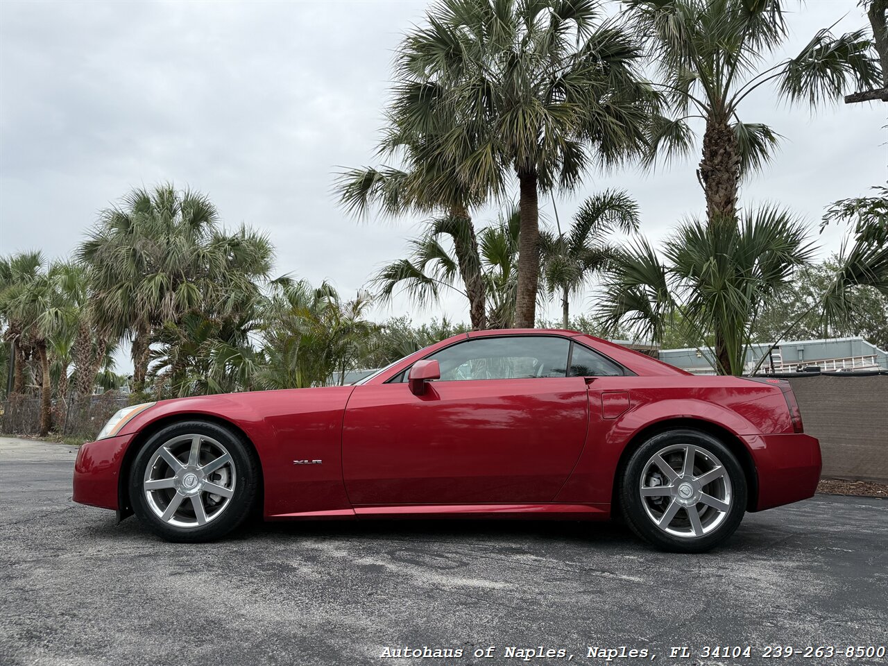 2004 Cadillac XLR - Photo 5 - Naples, FL 34104