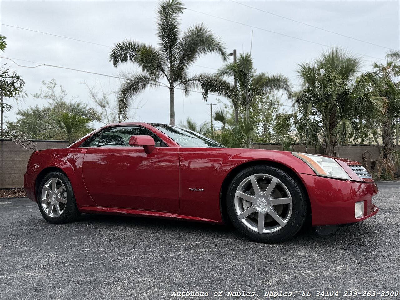 2004 Cadillac XLR - Photo 2 - Naples, FL 34104