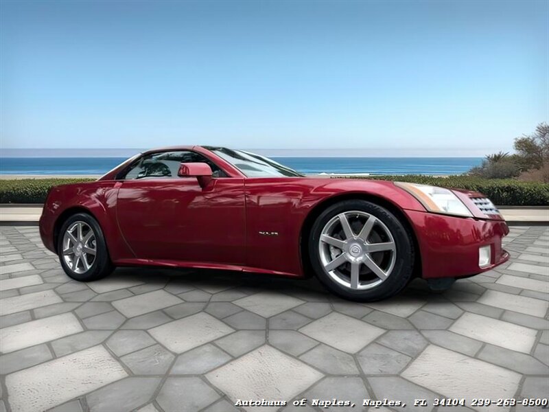 2004 Cadillac XLR  