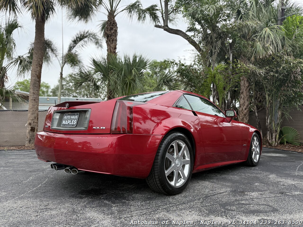 2004 Cadillac XLR - Photo 17 - Naples, FL 34104