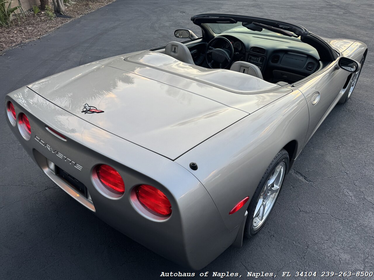 2000 Chevrolet Corvette   - Photo 14 - Naples, FL 34104