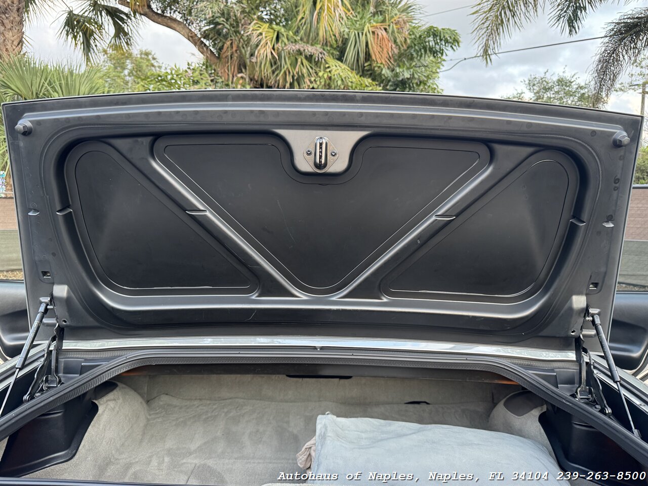 2000 Chevrolet Corvette   - Photo 33 - Naples, FL 34104