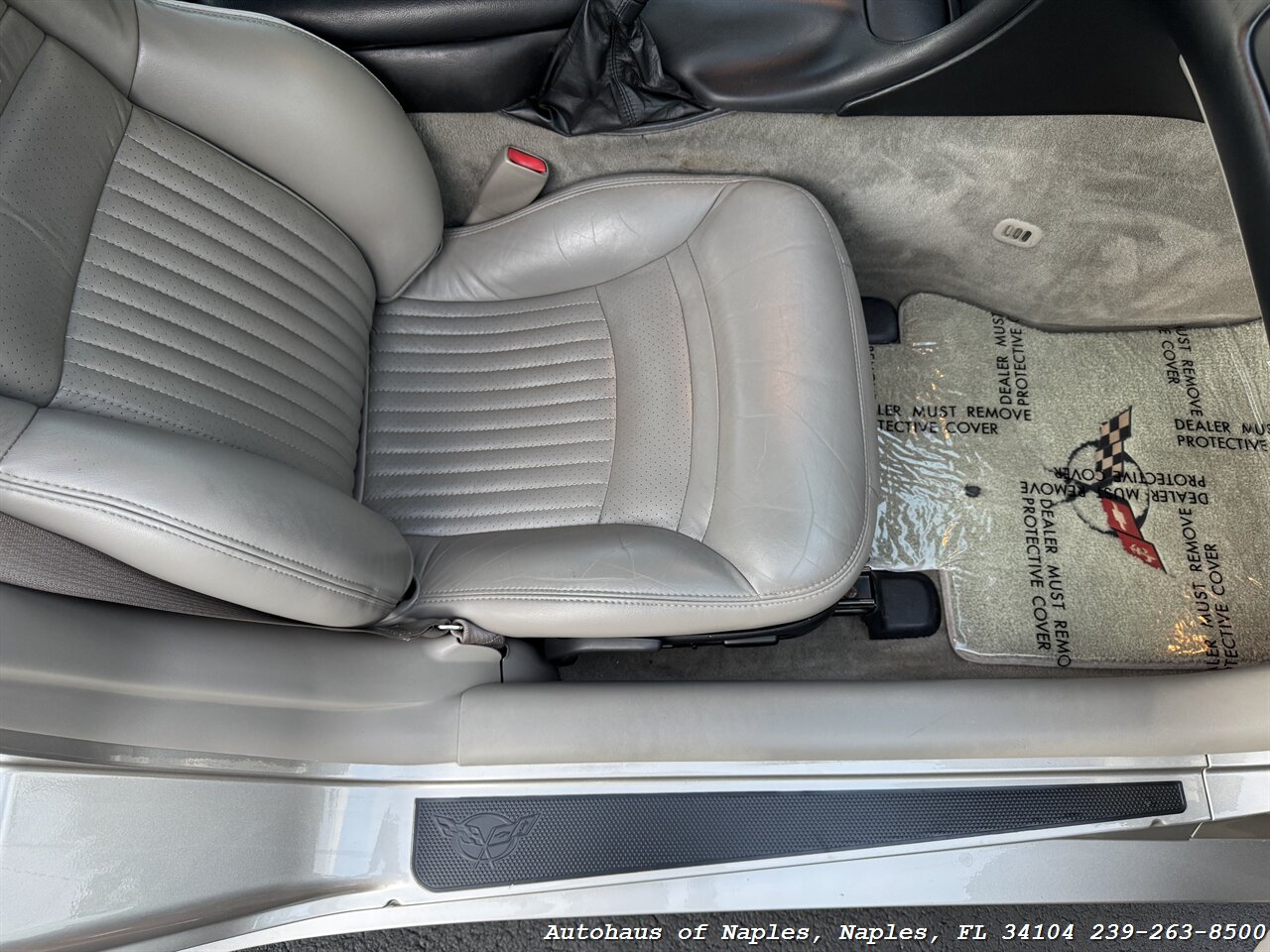 2000 Chevrolet Corvette   - Photo 47 - Naples, FL 34104