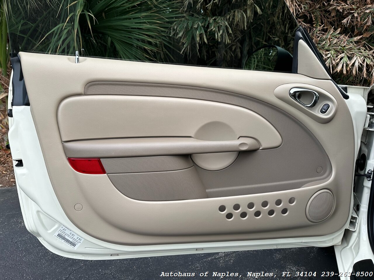 2008 Chrysler PT Cruiser Convertible   - Photo 22 - Naples, FL 34104