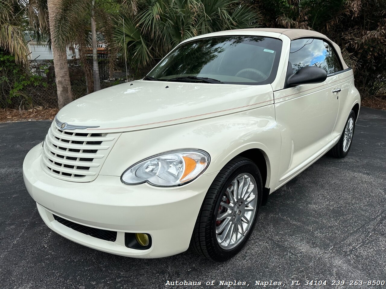 2008 Chrysler PT Cruiser Convertible   - Photo 4 - Naples, FL 34104