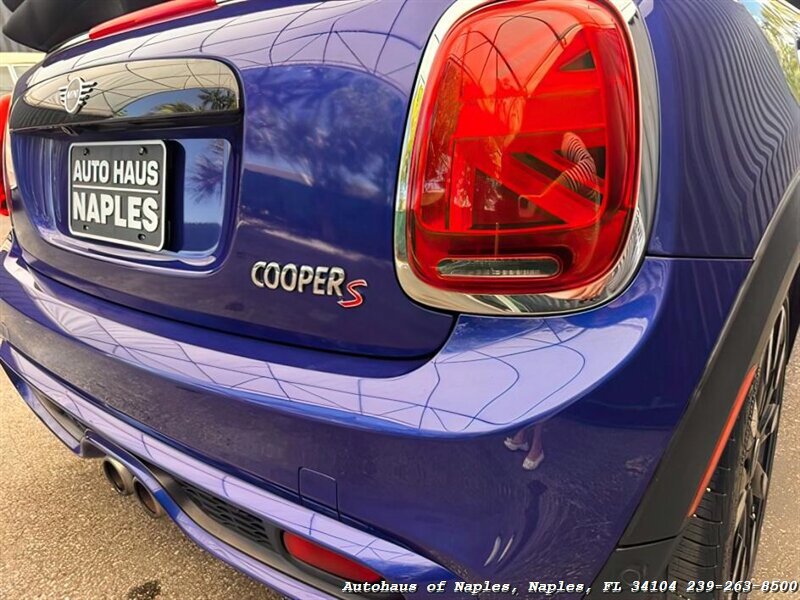 2019 MINI Convertible Cooper S   - Photo 7 - Naples, FL 34104