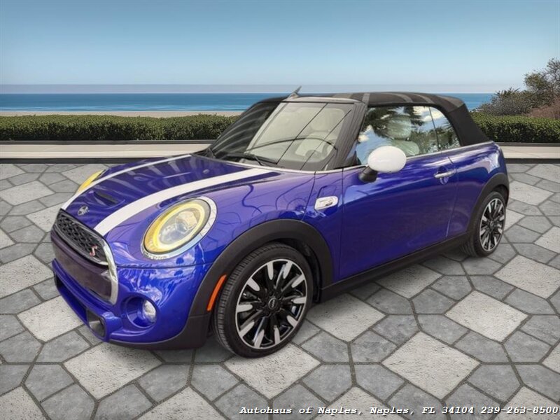 2019 MINI Convertible Cooper S   - Photo 4 - Naples, FL 34104