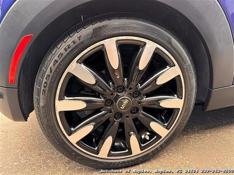 2019 MINI Convertible Cooper S - Photo 18 - Naples, FL 34104