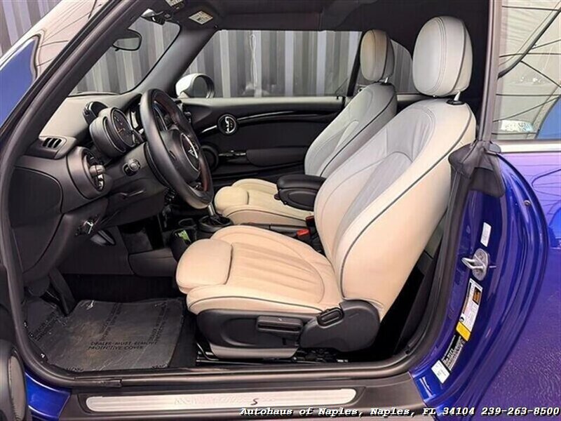 2019 MINI Convertible Cooper S - Photo 9 - Naples, FL 34104