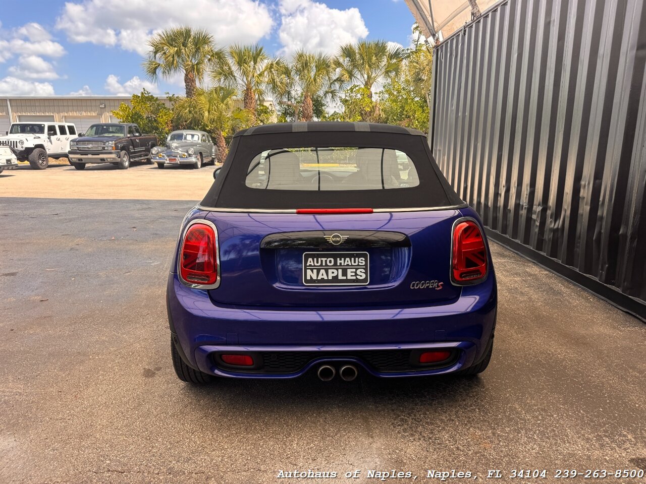2019 MINI Convertible Cooper S   - Photo 6 - Naples, FL 34104