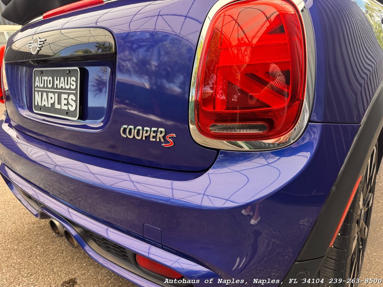 2019 MINI Convertible Cooper S   - Photo 7 - Naples, FL 34104
