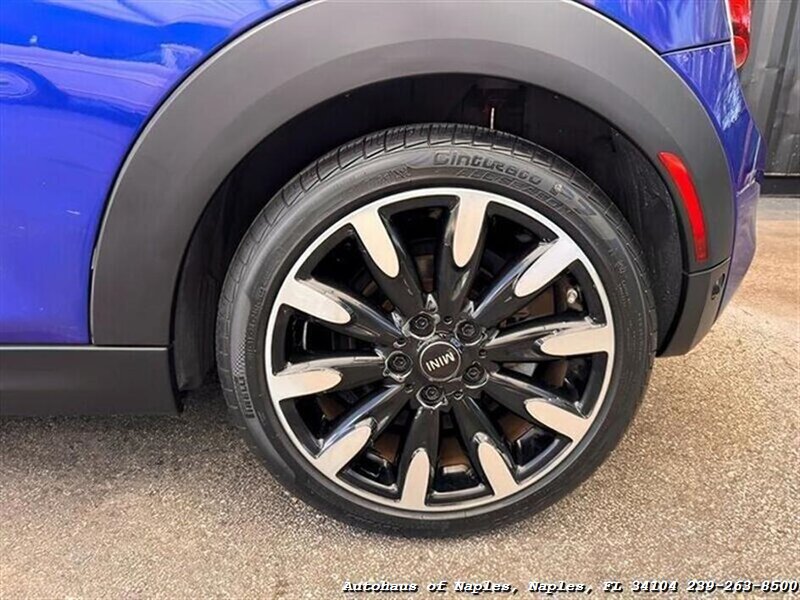 2019 MINI Convertible Cooper S - Photo 15 - Naples, FL 34104