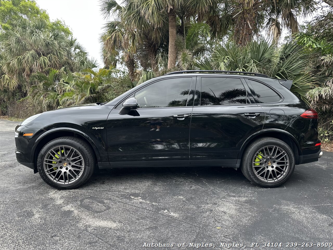 2017 Porsche Cayenne S E-Hybrid Platinum Edition   - Photo 5 - Naples, FL 34104