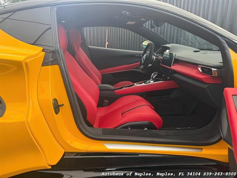 2024 Lotus Emira First Edition photo 19