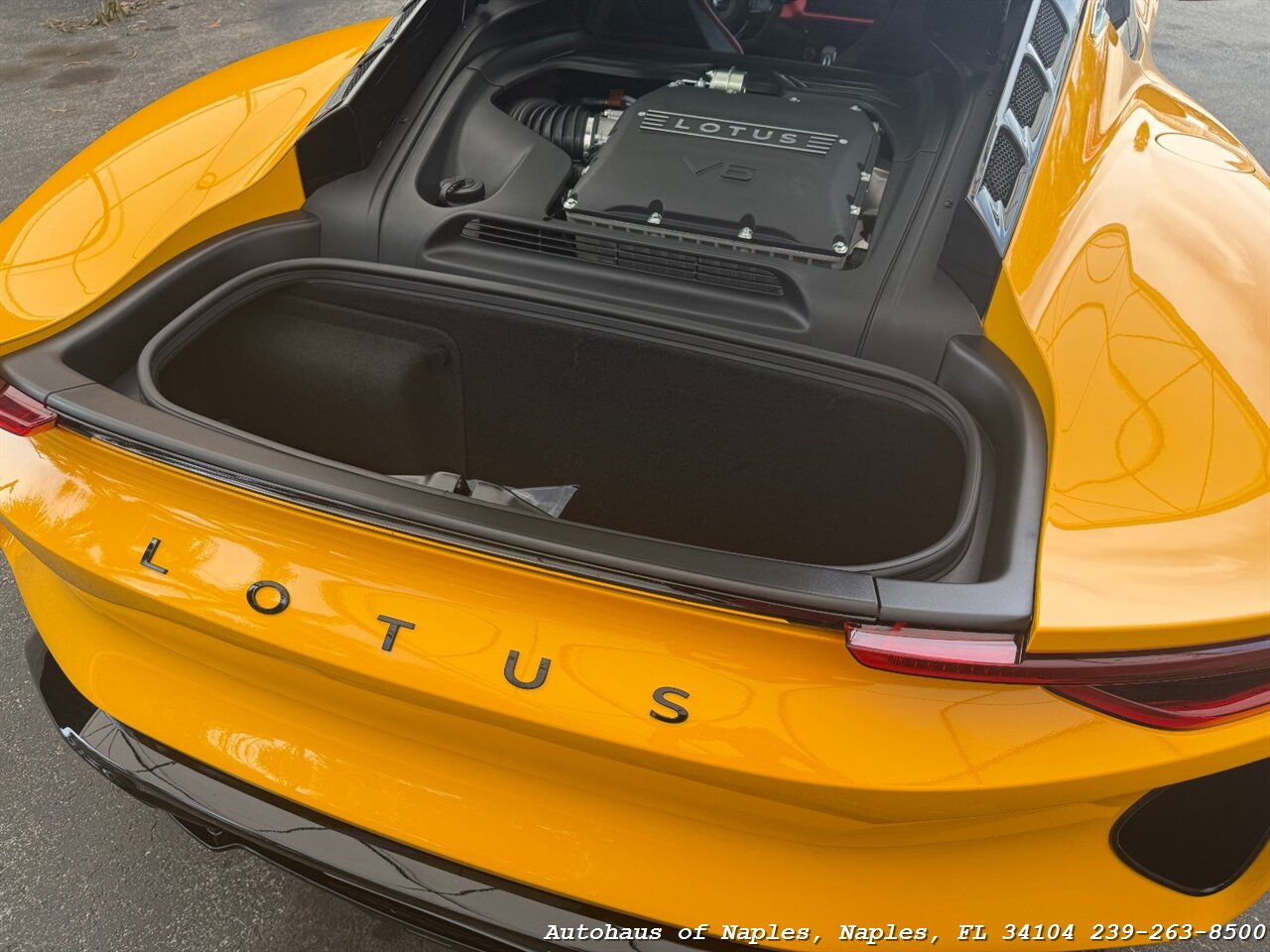 2024 Lotus Emira V6 First Edition - Photo 14 - Naples, FL 34104