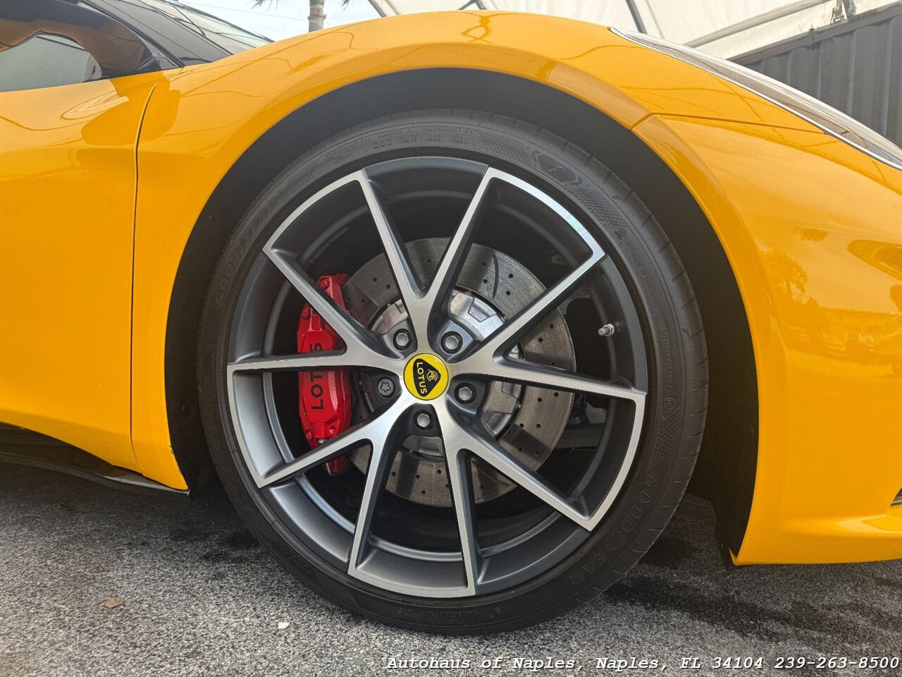 2024 Lotus Emira V6 First Edition - Photo 9 - Naples, FL 34104