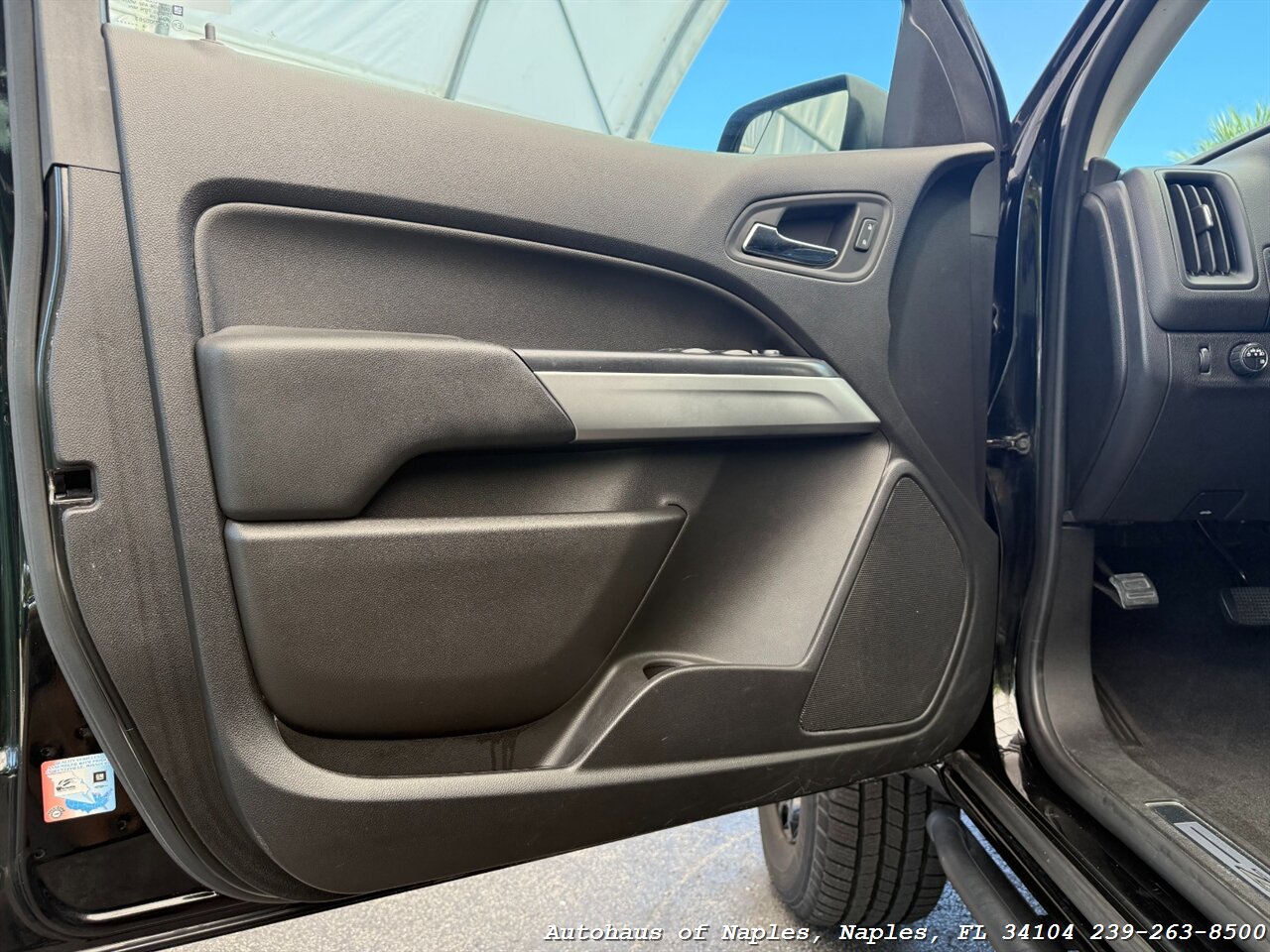 2019 Chevrolet Colorado ZR2 - Photo 23 - Naples, FL 34104